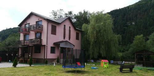 Hostal Ella Mansion