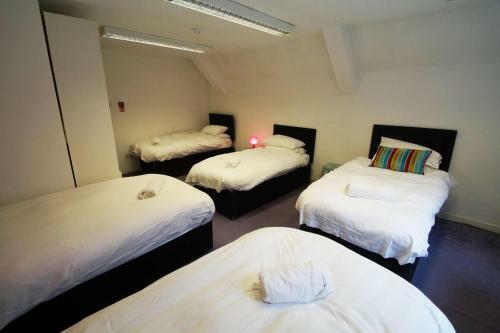 Cardiff Bay Lodge