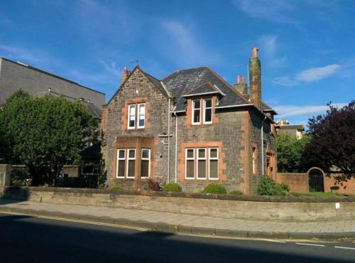 Hostal Lothrie House