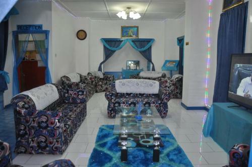 Hostal Le Chateau Bleu