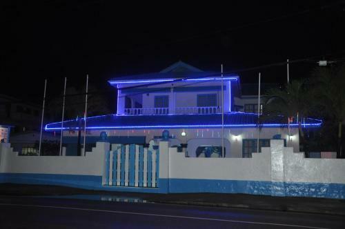 Hostal Le Chateau Bleu