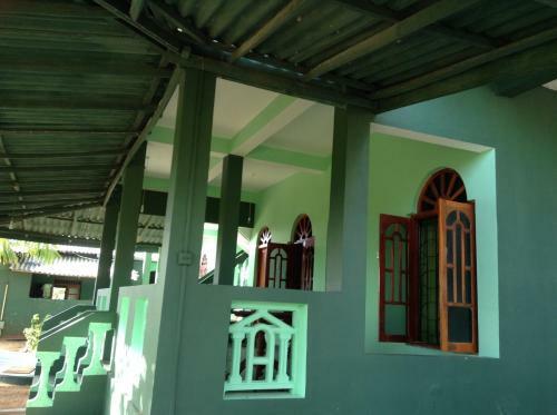 Hostal Lagoon Inn