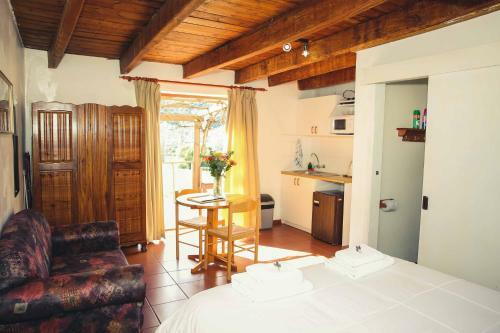 Bed & Breakfast Wilgewandel Holiday Farm & Restaurant