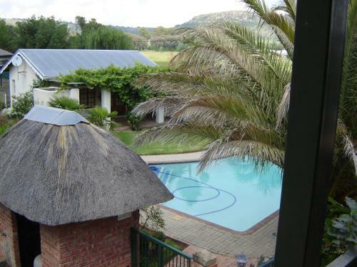 Hostal Ladybrand Guest House
