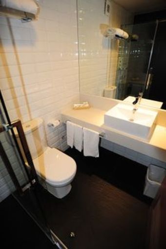 Hotel Silvermine Beach Resort