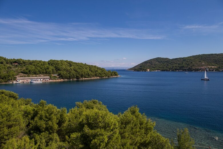 Hotel Issa