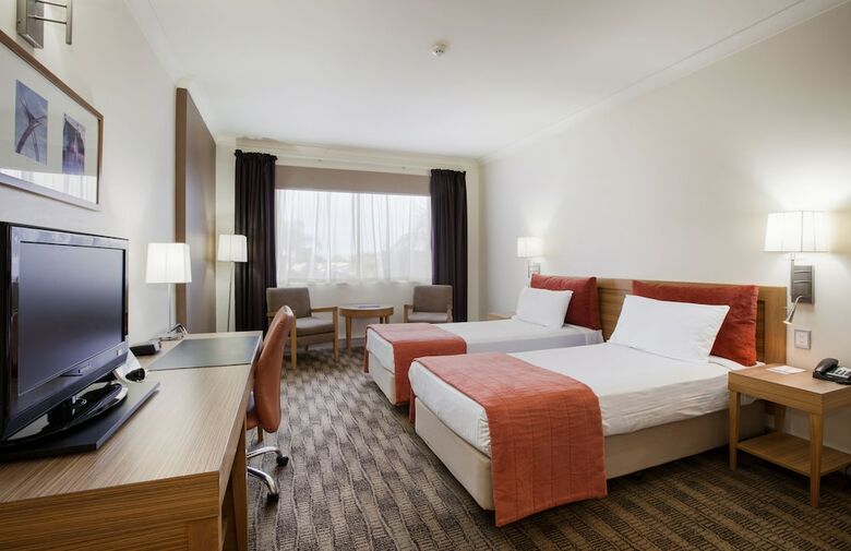 Quality Mermaid Waters Hotel