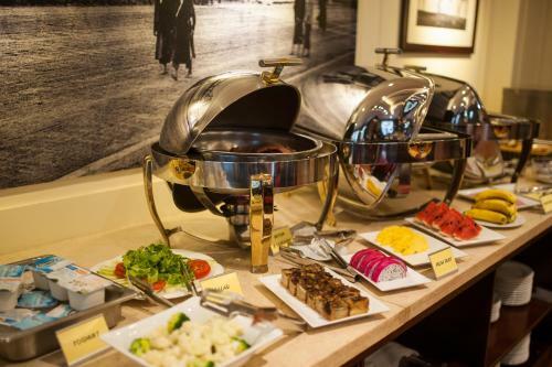 Mon Regency Hotel