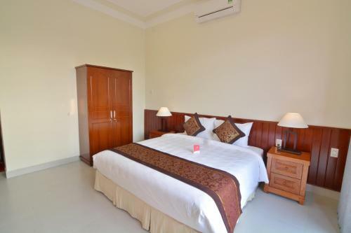 Hotel Redrose Villa