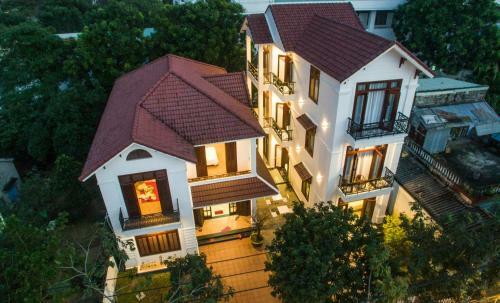 Hotel Redrose Villa