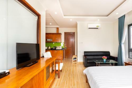 Sunny Hotel And Apartment