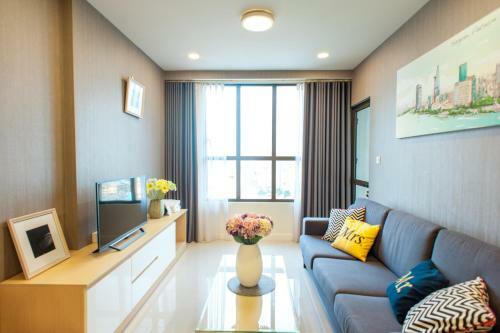 Infinity Edge Pool Apartments