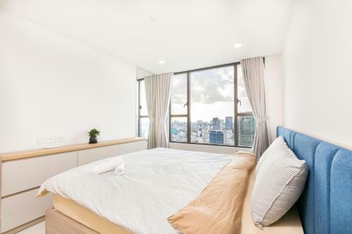 Infinity Edge Pool Apartments