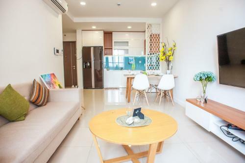 Infinity Edge Pool Apartments