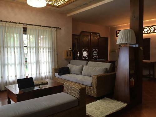 White Palace Villa