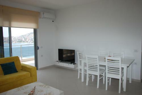 Elegance Apartment