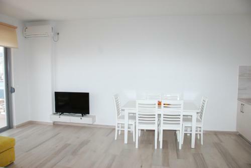 Elegance Apartment