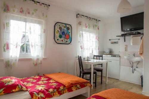 Tasca Im Feui Apartments