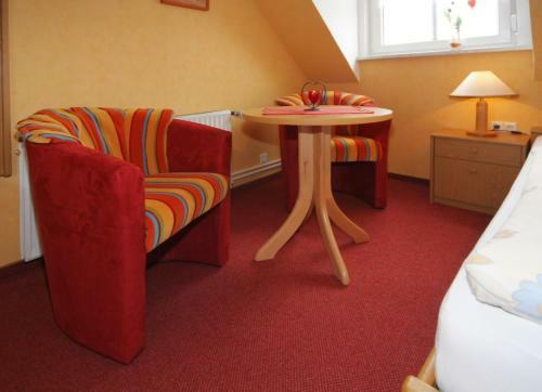 Hostal Pension Burggastst�tte Heyken