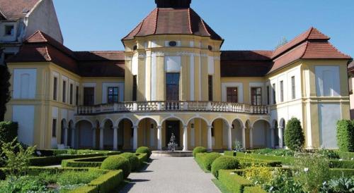 Hotel Ara