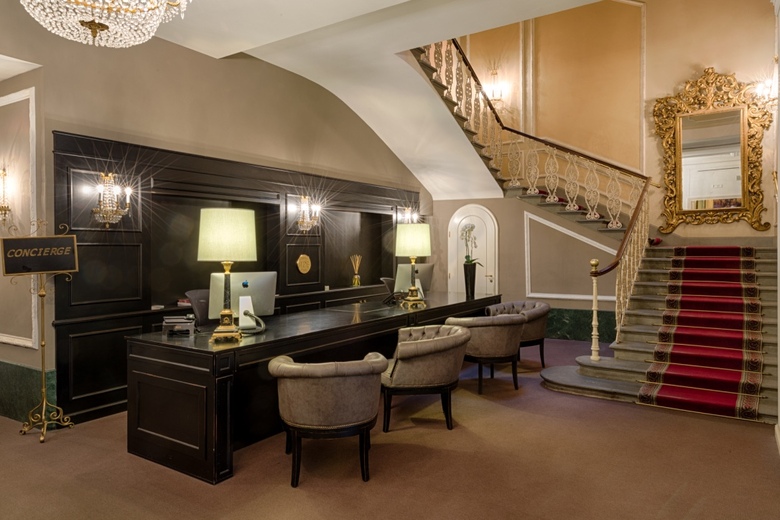 Plaza Hotel Lucchesi