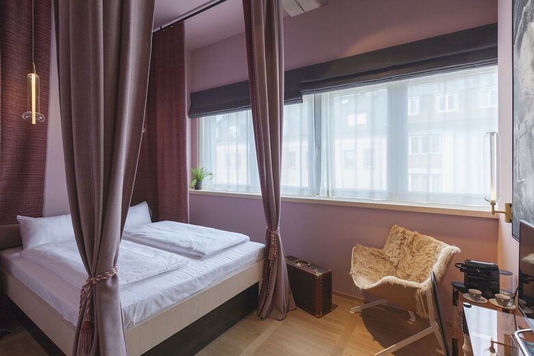 The Flushing Meadows Hotel
