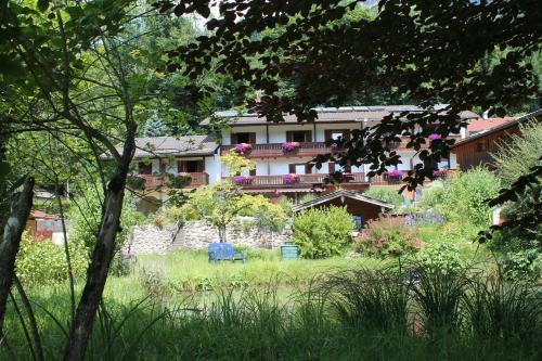 Hostal G�stehaus Quellenhof