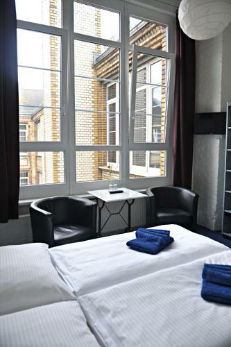 Hotel Transit