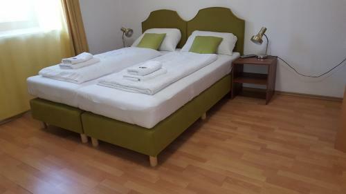 Kansakar Hotel