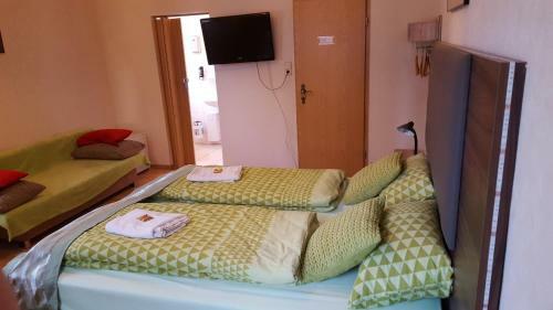 Kansakar Hotel