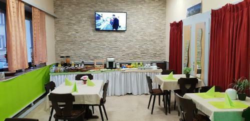 Kansakar Hotel