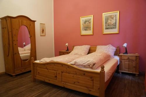 Hostal Pension Stadtmitte Garni