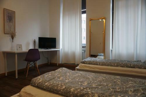 Hostal Pension Stadtmitte Garni