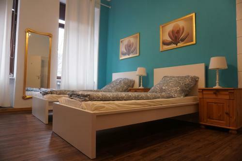 Hostal Pension Stadtmitte Garni