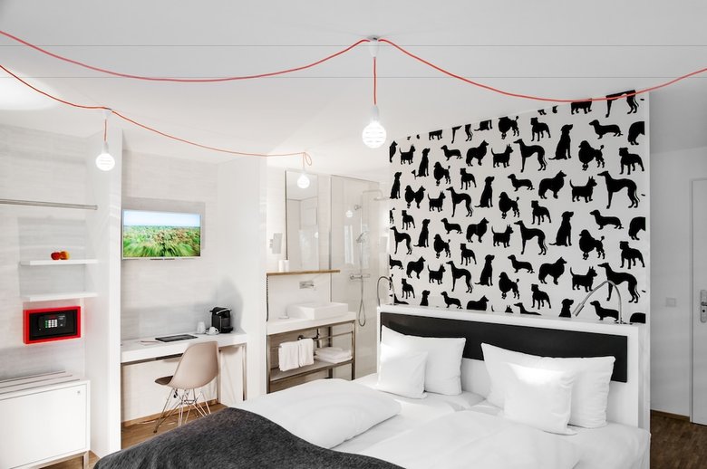 V-hotel