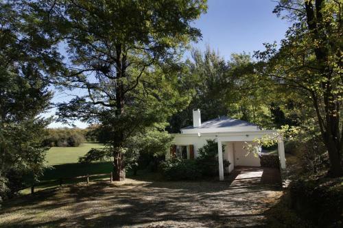 Lodge Acacias Country Club