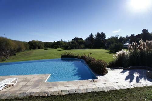 Lodge Acacias Country Club
