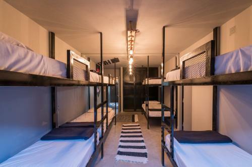 Onas Hostel & Suites