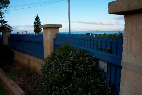 Hotel Esperance Beachfront Resort