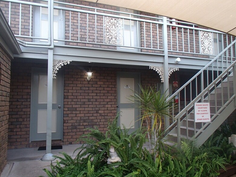 City Colonial Motor Inn