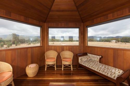 Lodge Aurora Manor Rooms