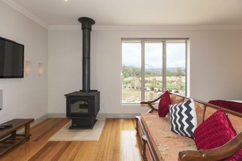 Lodge Aurora Manor Rooms