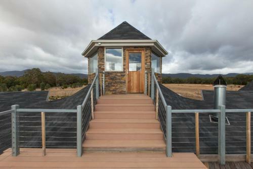 Lodge Aurora Manor Rooms