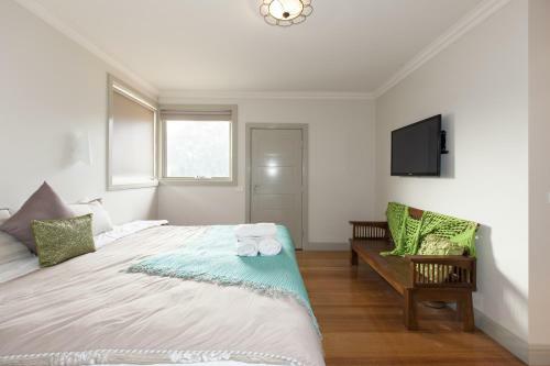 Lodge Aurora Manor Rooms
