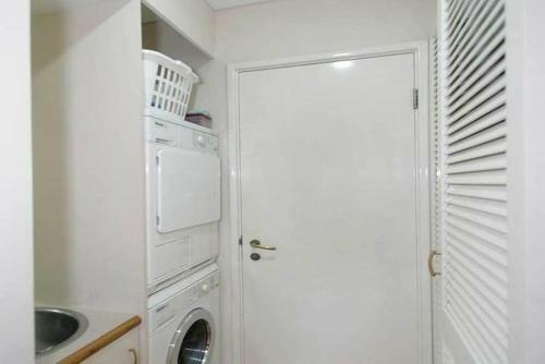 The Big Shell 2 - Apartment 404