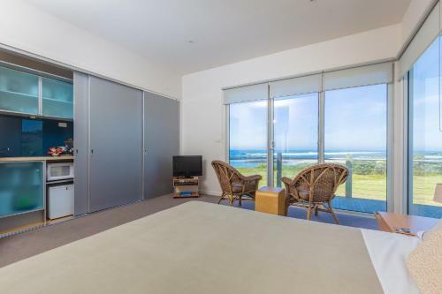 Hostal Wytonia Beachfront Accommodation