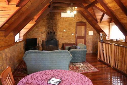 Beedelup House Cottages