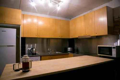 Hostal Breakaway Views Lia Place