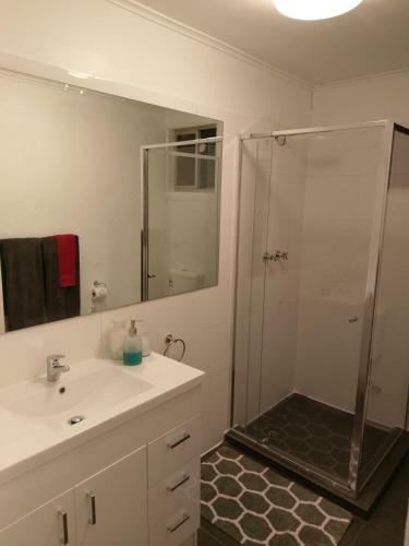 Hostal Breakaway Views Lia Place