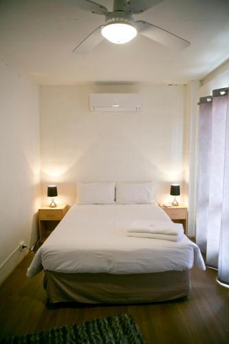Hostal Breakaway Views Lia Place